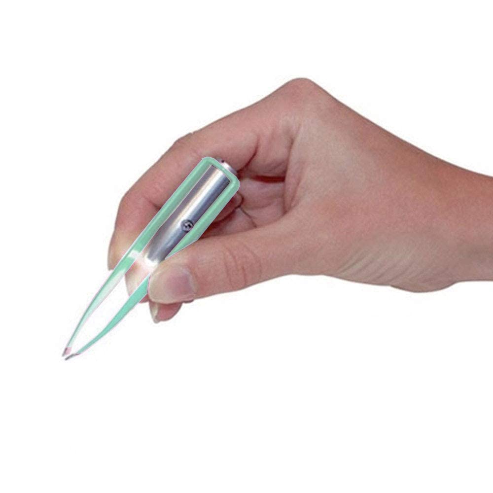 1st Choice close-up of stainless steel tip highlighting precise alignment for accurate plucking