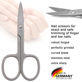 3 Swords Germany close-up of stainless steel blades highlighting precise sharpness benefit