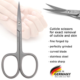 3 Swords Germany close-up of curved blade highlighting precise trimming benefit