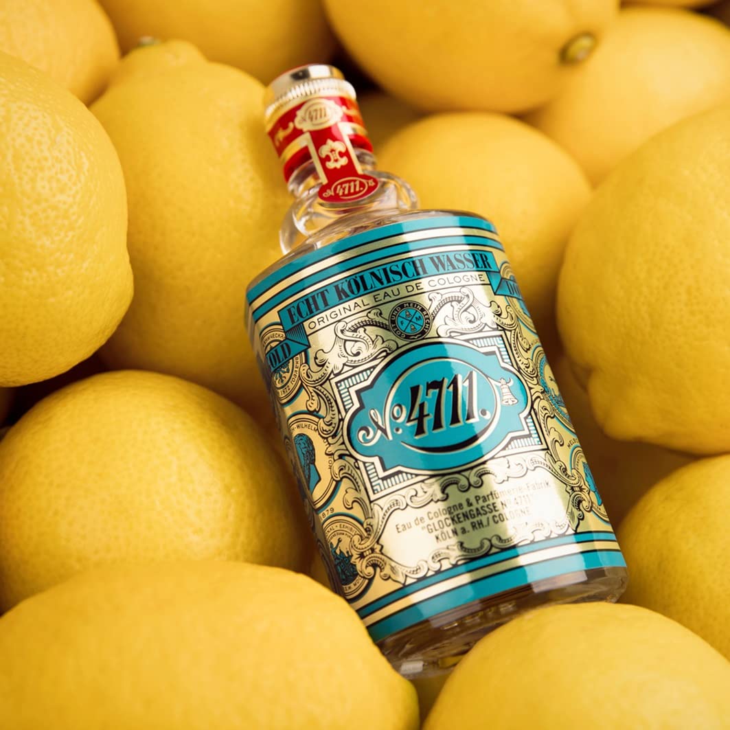 4711 bottle detail capturing glass texture and premium look benefit