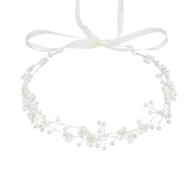 527&huan front view of white flower pearl headband showcasing elegant finish