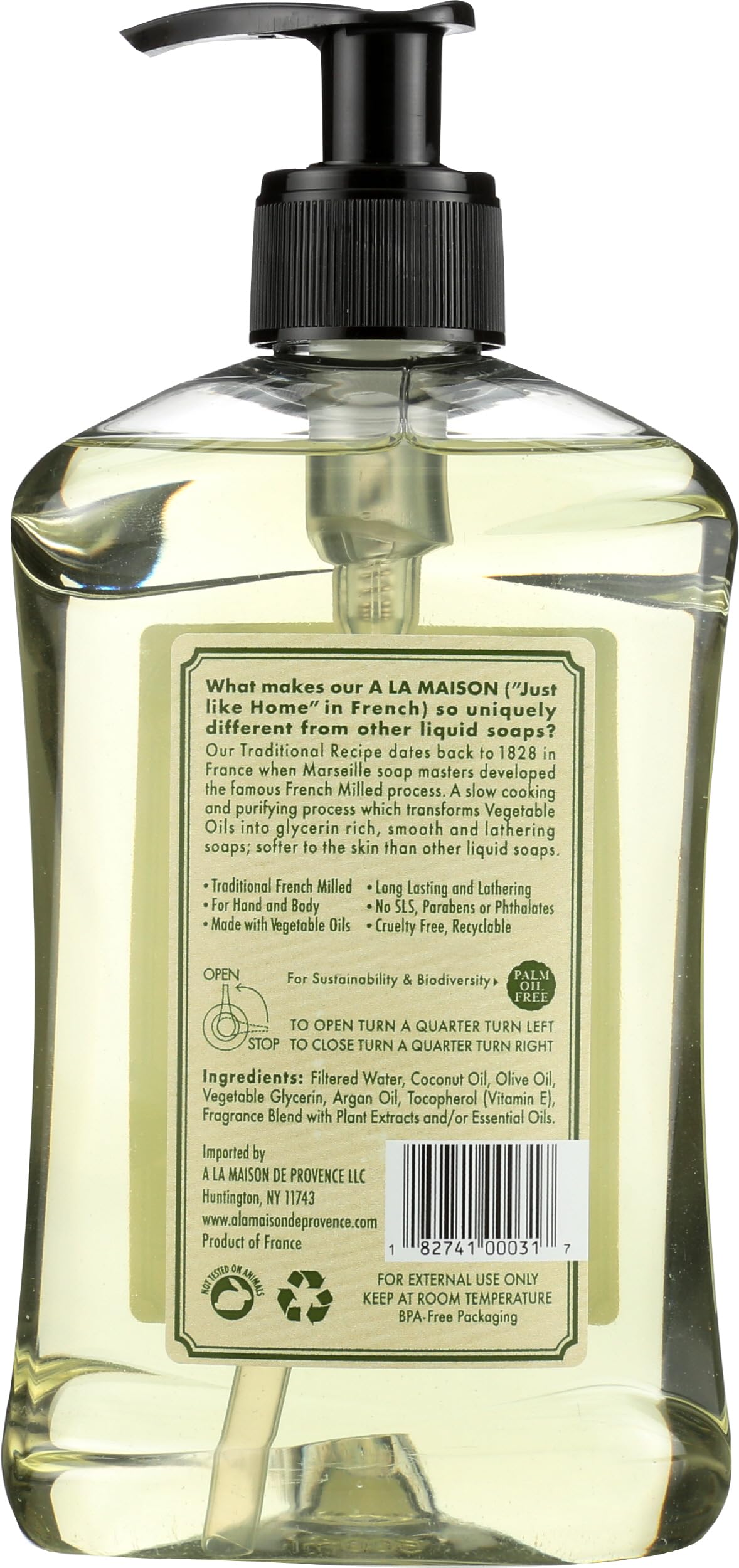 A LA MAISON pump close-up displaying easy dispensing and neat dosing