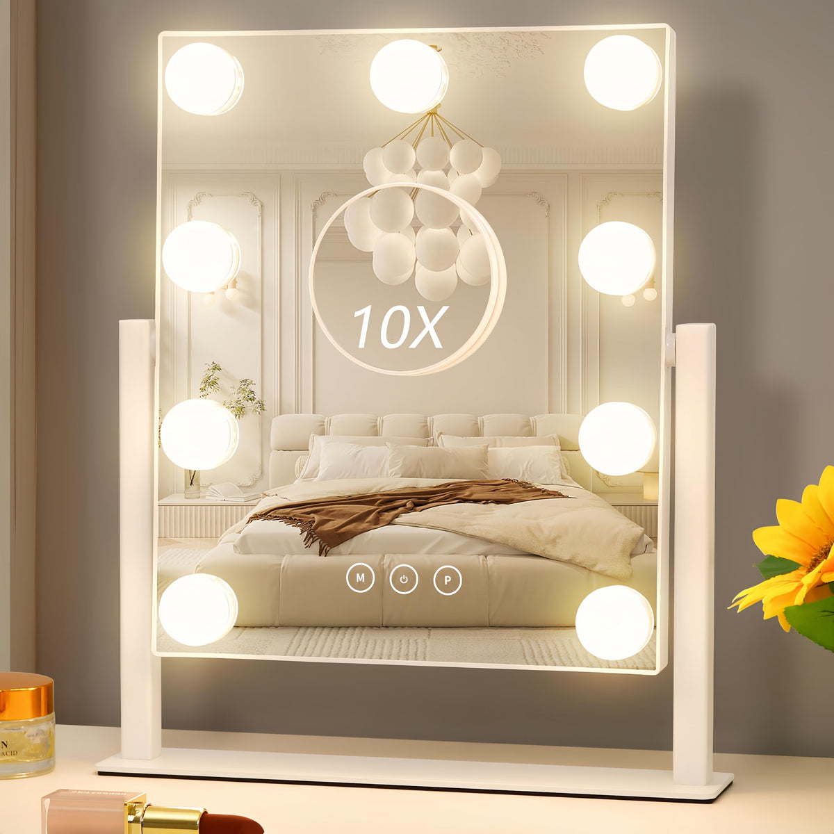 Acoolda front view showing nine LEDs and sleek frame for even illumination