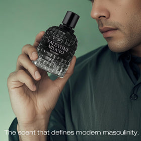 AFLUXE close-up of label emphasizing brand and clear product information