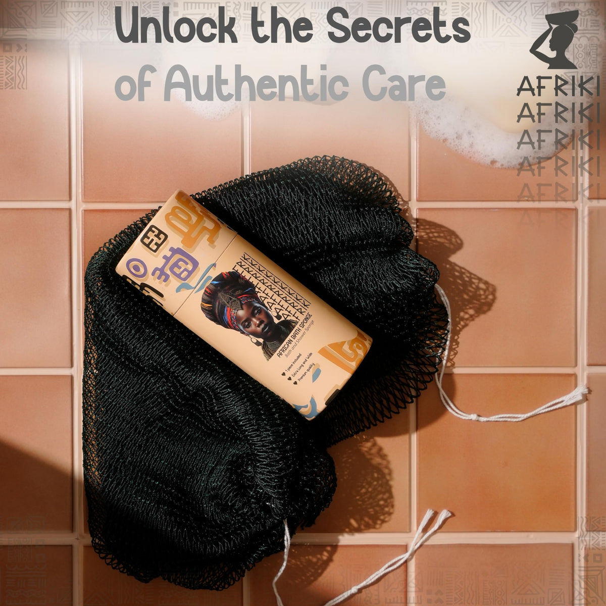 AFRIKI sponge in use on the back illustrating comfortable grip and thorough cleansing benefit