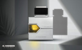 Al Haramain L'Aventure atomizer detail and liquid color, highlights smooth mist and consistency