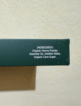 AL HASNAYN ENTERPRISES lifestyle scene in bathroom showing at-home henna use