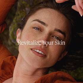 Aleavia sea kelp and botanicals flatlay showing natural ingredients