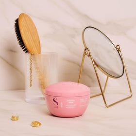 ALFAPARF MILANO open jar revealing creamy mask texture for deep hydration