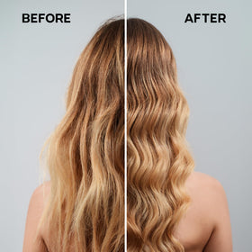 ALFAPARF MILANO oil texture drop on skin showing lightweight shine and smoothness