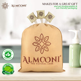 ALMOONI loofahs in a gift bag illustrating thoughtful gifting and presentation