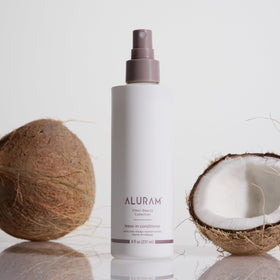 ALURAM close-up of product texture demonstrating non-greasy finish and smooth slip