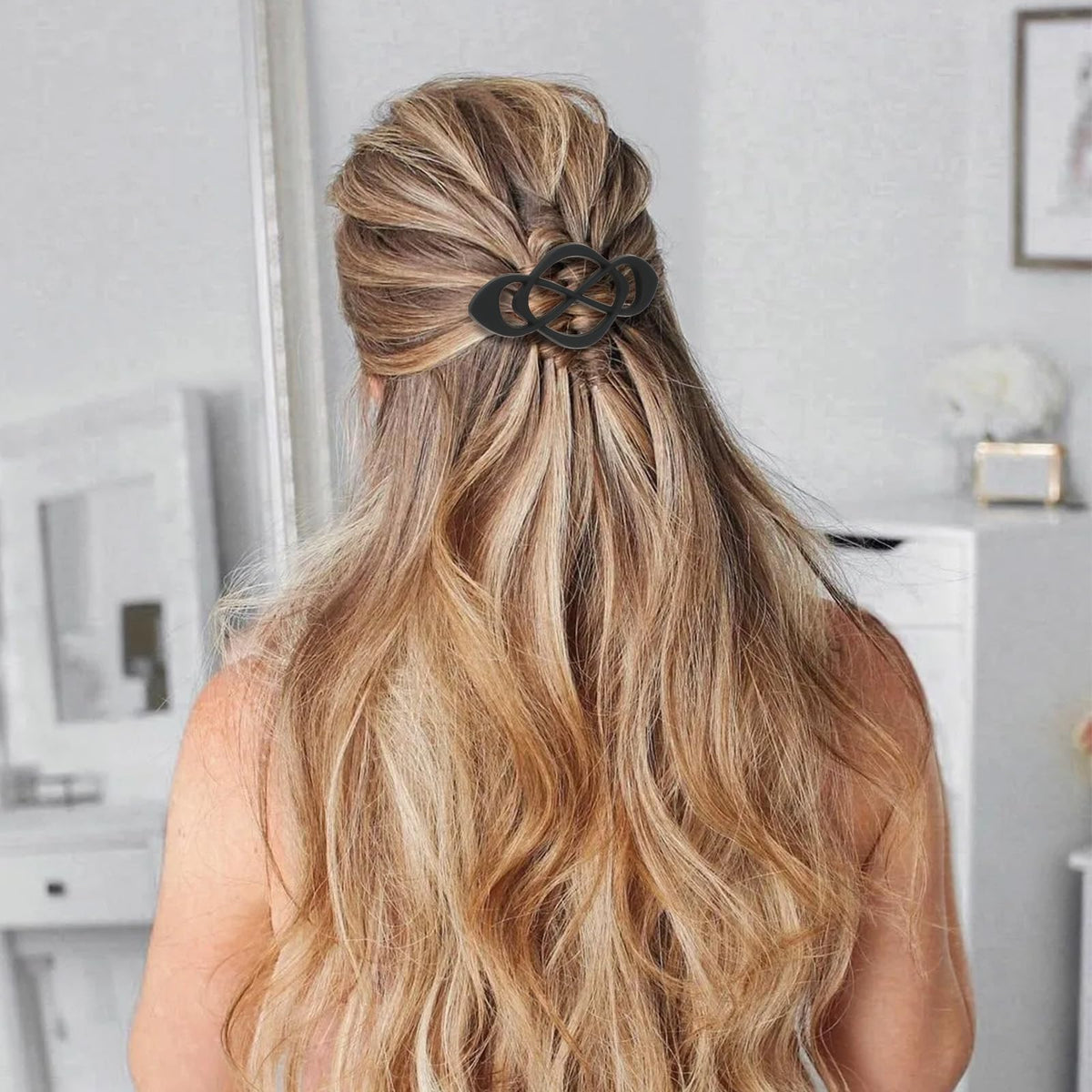Amariver barrettes worn in half-up hairstyle demonstrating comfortable hold
