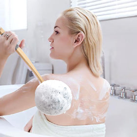 AmazerBath included handheld loofah for quick targeted cleansing
