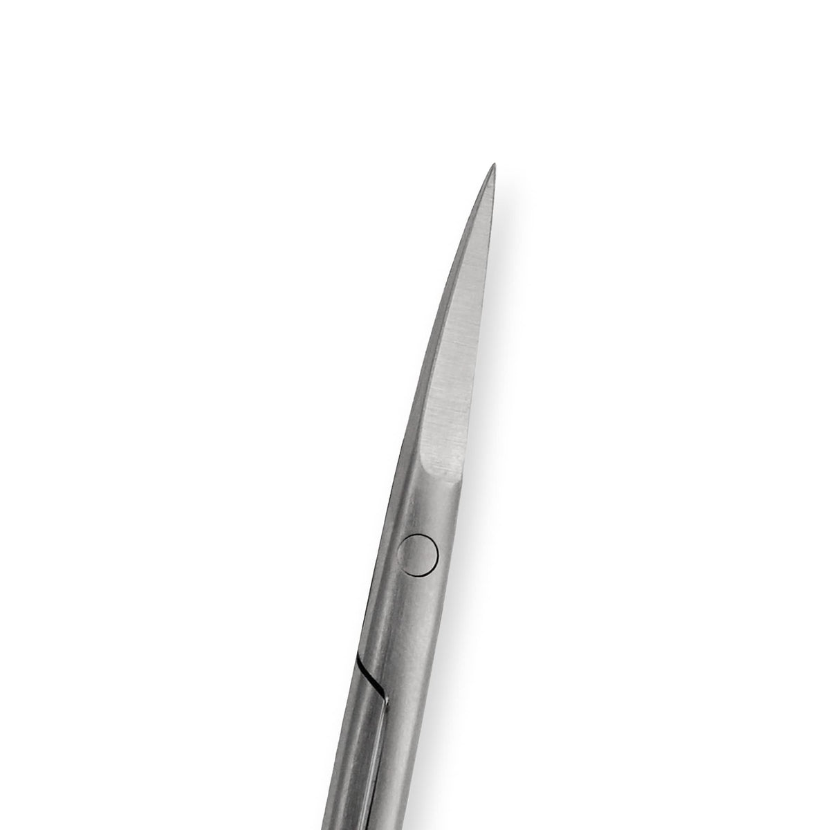 Amazon Basics trimming false lashes to show accurate cutting and customized lash fit