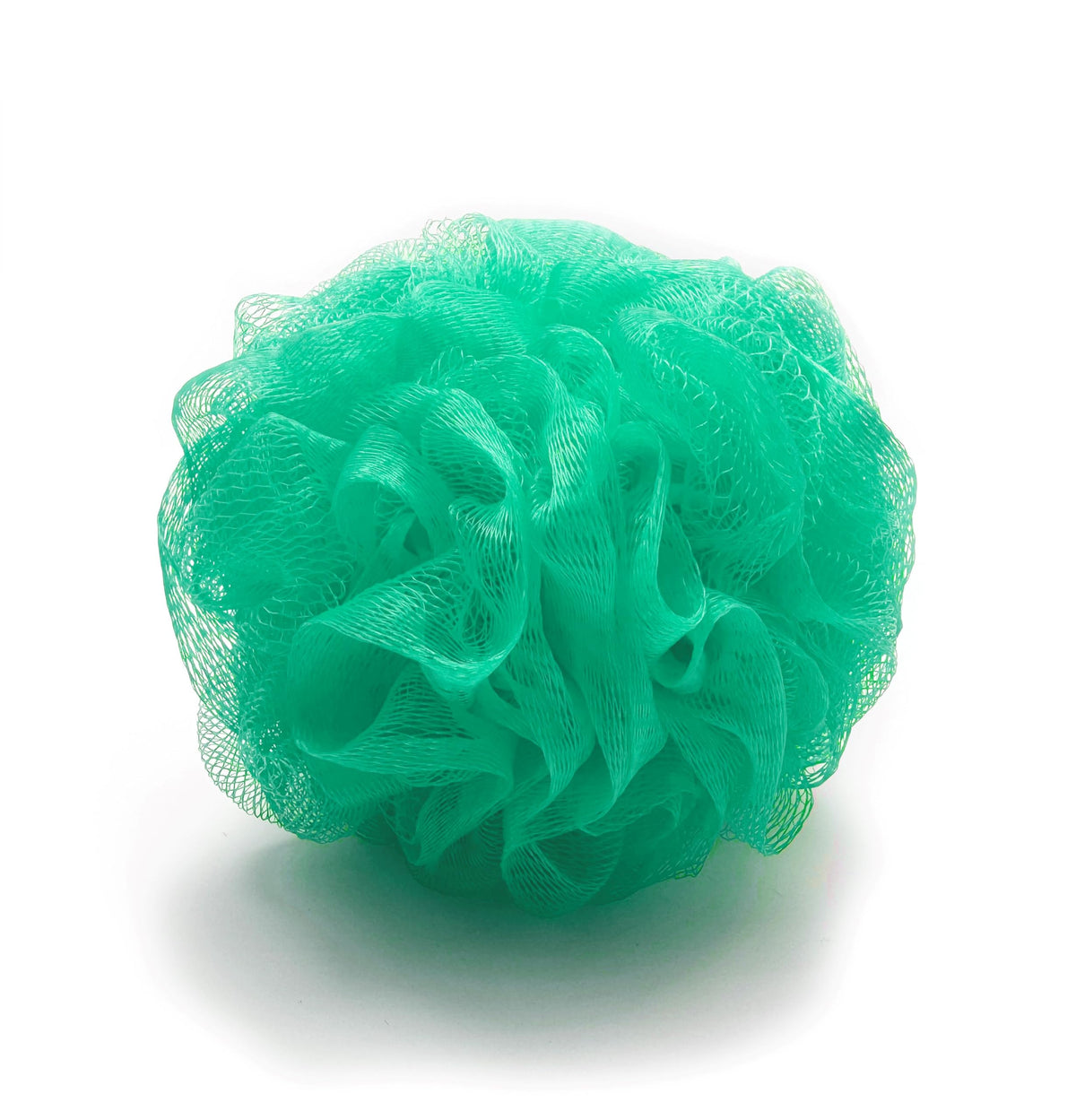 Amazon Basics loofah in shower producing rich foam for efficient cleansing