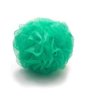 Amazon Basics loofah in shower producing rich foam for efficient cleansing