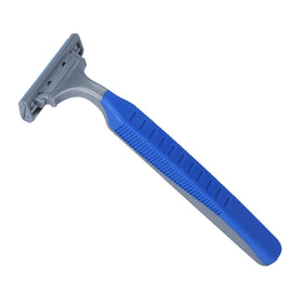 Amazon Basics textured rubber handle detail for secure wet grip