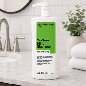 Amazon Essentials shampoo lather close-up showing smooth texture for gentle cleansing