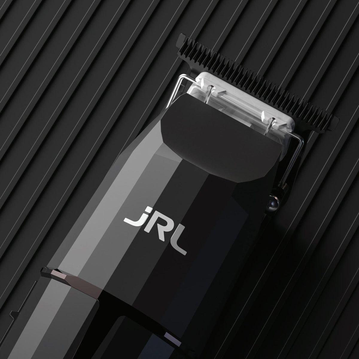 Amazon Series JRL Onyx closeup of EZ‑GAP T‑blade and 360° exposed edge for precise detailing
