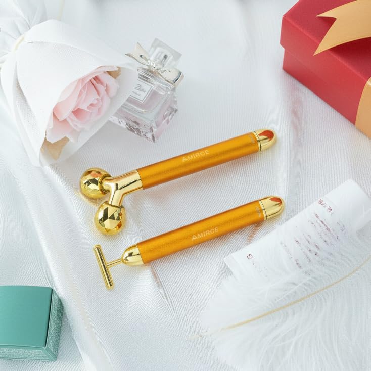 Amirce 3D roller gliding along jawline to aid lifting and sculpting