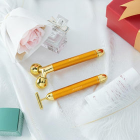 Amirce 3D roller gliding along jawline to aid lifting and sculpting