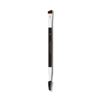 Anastasia Beverly Hills 7B front view showing angled brush for precise strokes