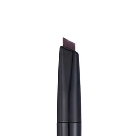 Anastasia Beverly Hills close-up of triangular tip for precise shaping
