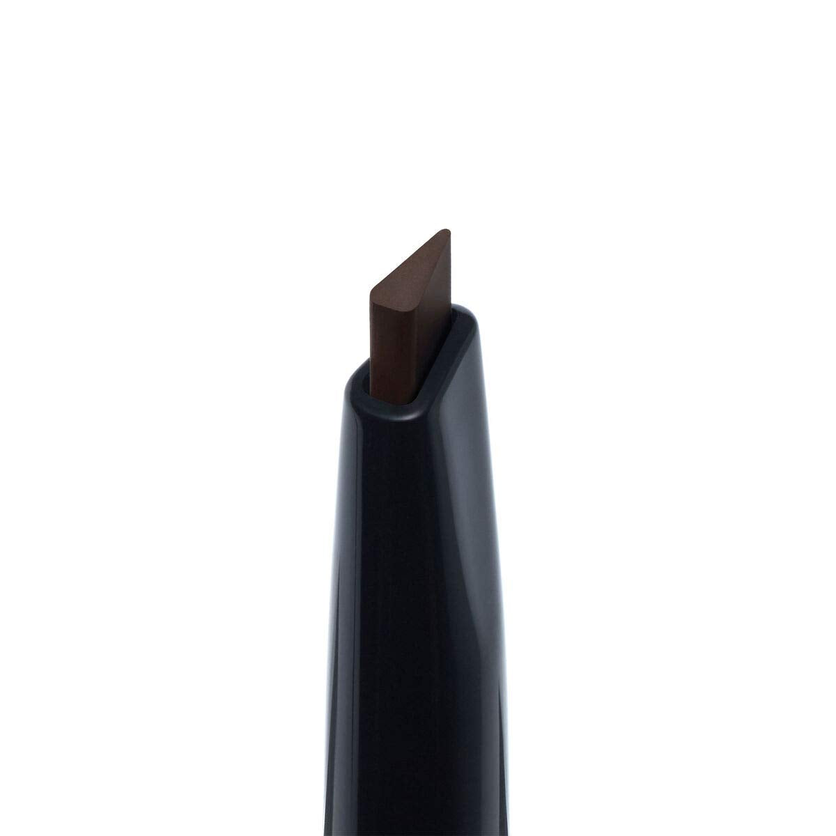Anastasia Beverly Hills triangular tip close-up for precise application