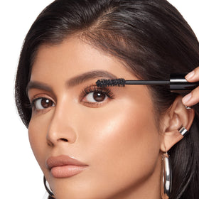 Anastasia Beverly Hills before-and-after model images showing visible lash thickening benefit