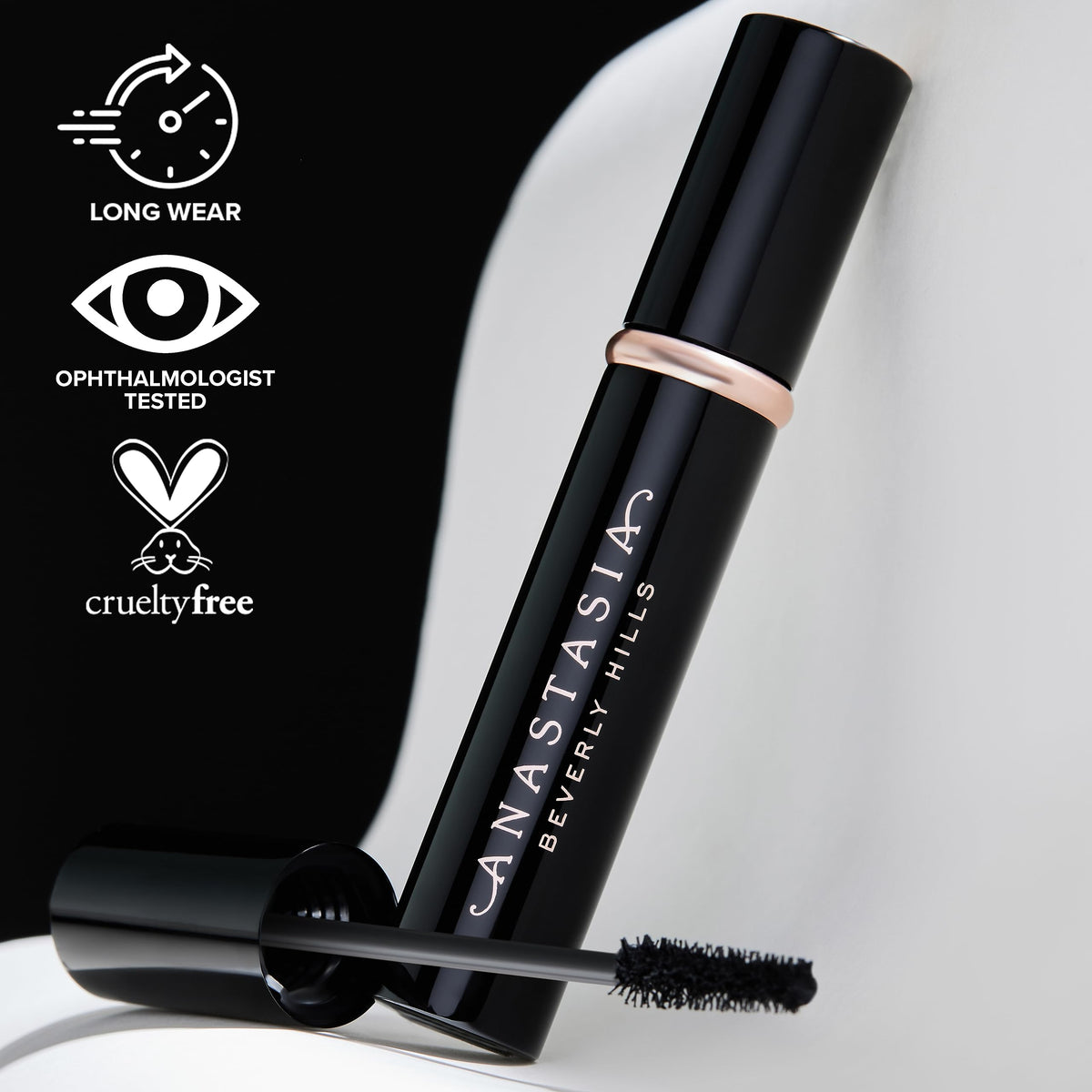 Anastasia Beverly Hills applying mascara to lashes for instant length and lift