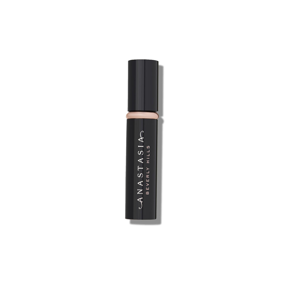 Anastasia Beverly Hills wand close-up demonstrating precise lift and separation