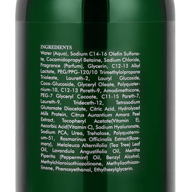 AnatoliaDaphne application scene massaging scalp to support circulation and cleansing