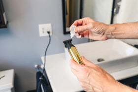 Andis Insight USB-C cable and maintenance tools included for convenient charging and upkeep