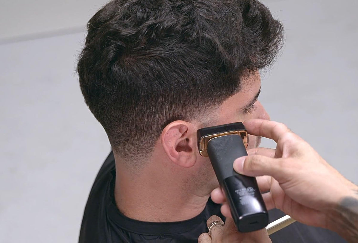 Andis reSURGE integrated long-hair trimmer detail speeds up pre-trimming