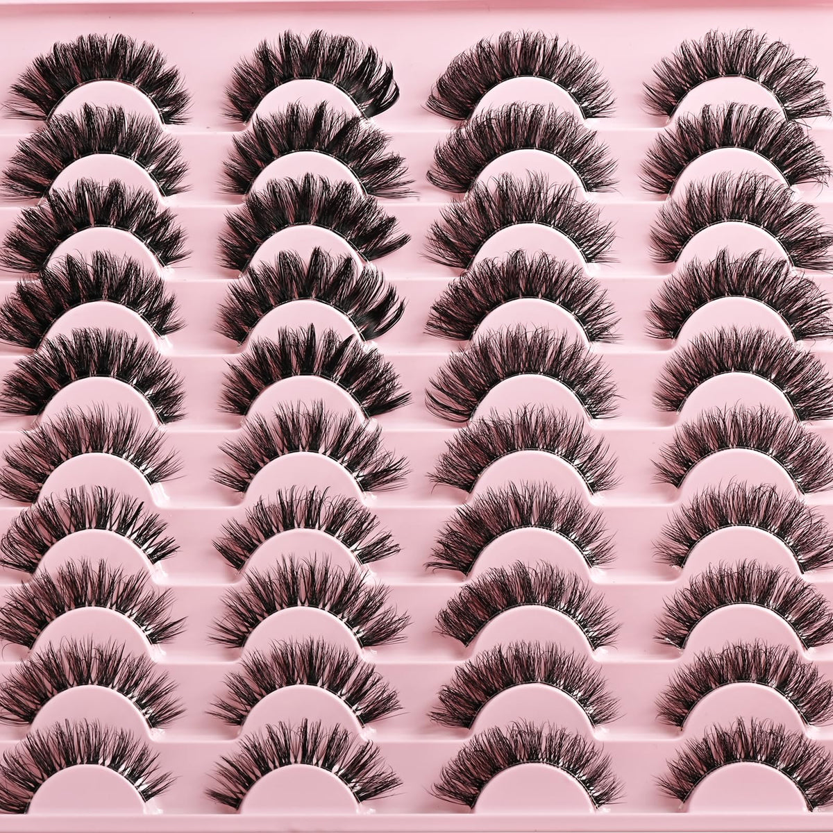 APCYUST lash applied on eye creating natural cat-eye lift with lightweight feel