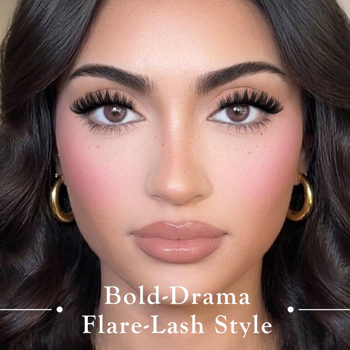 APCYUST lash fiber texture closeup highlighting fluffy natural volume