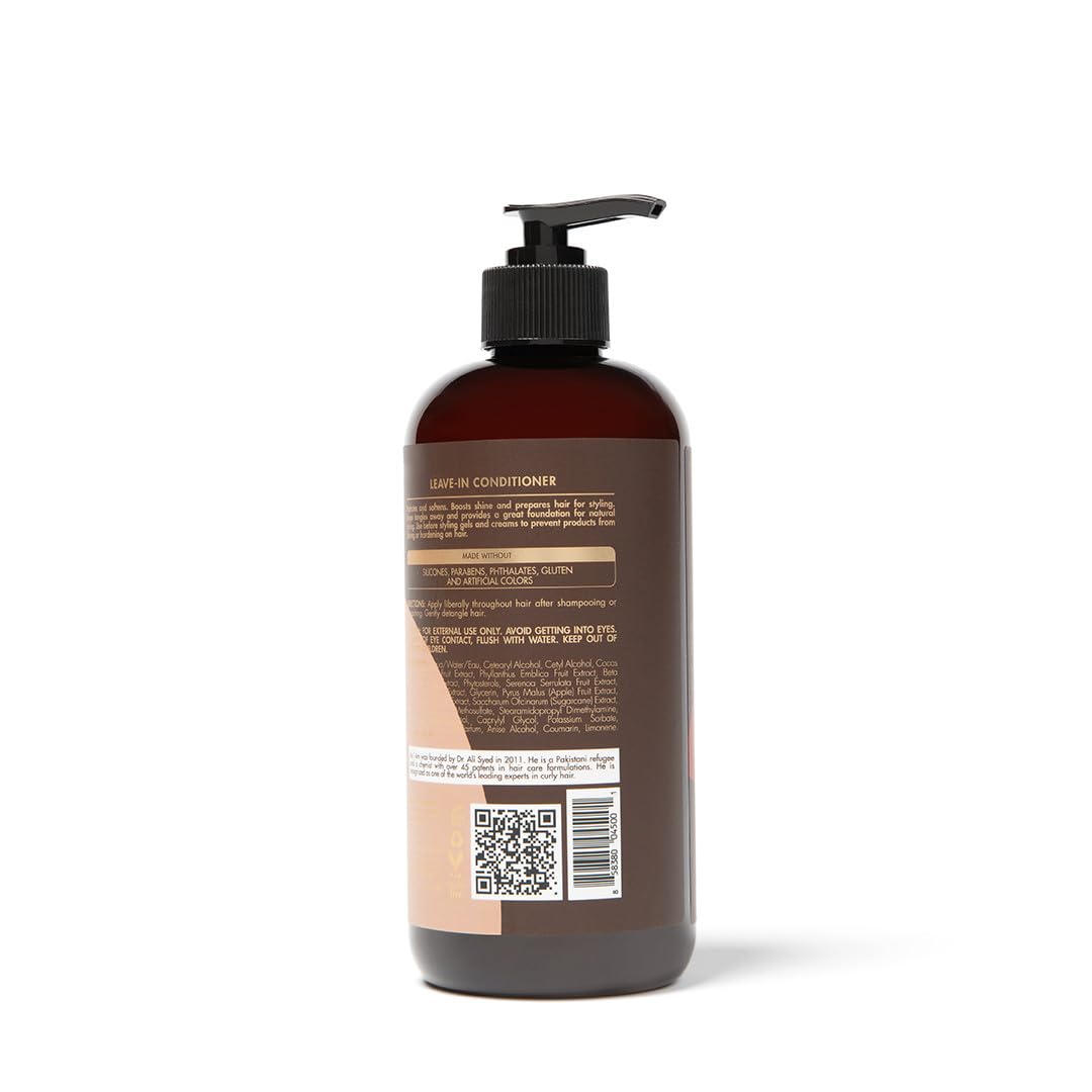 As I Am leave-in applied to curly hair demonstrating detangling and shine benefits