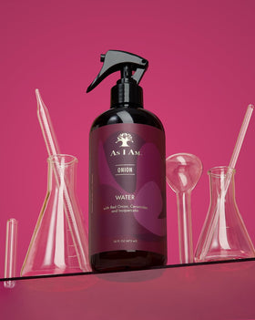 As I Am used on natural hair in lifestyle scene to illustrate everyday use benefits