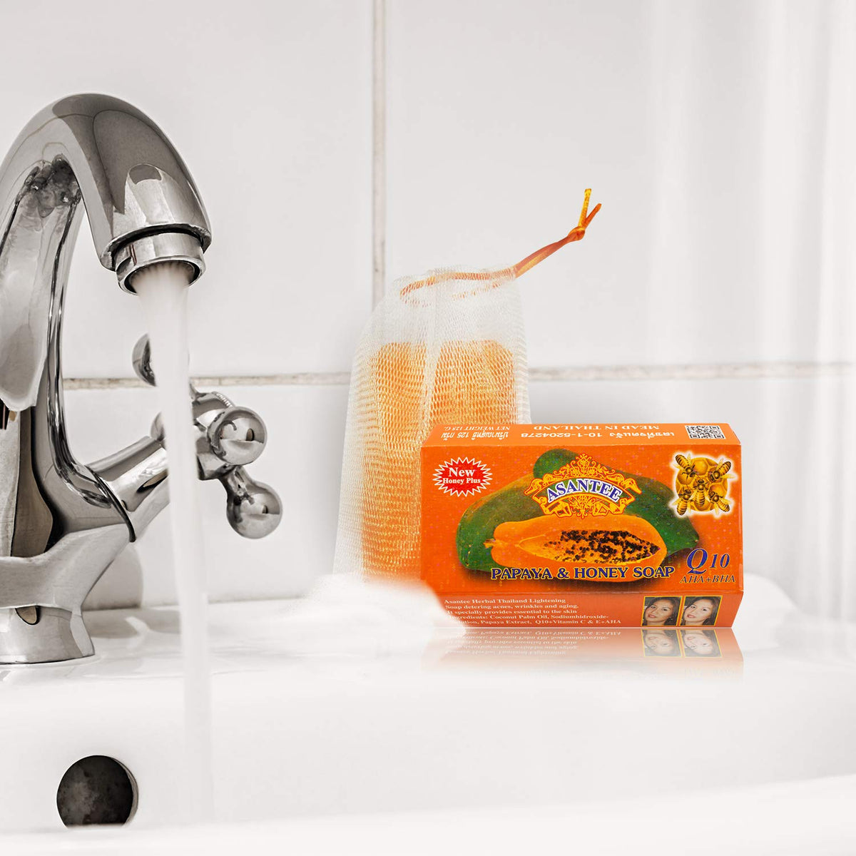 ASANTEE rich foam lather from the bar, demonstrates effective cleansing benefit