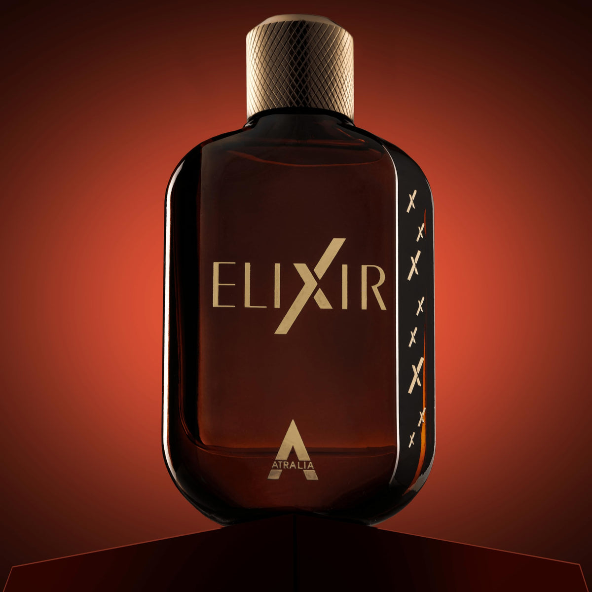 Atralia Elixir being sprayed to show easy application and fine mist