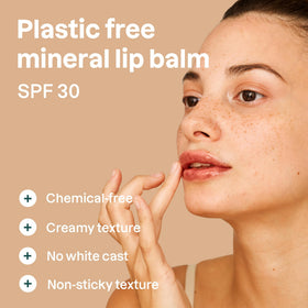 BIO SPECTRA ATTITUDE close-up texture of balm showing creamy, hydrating finish