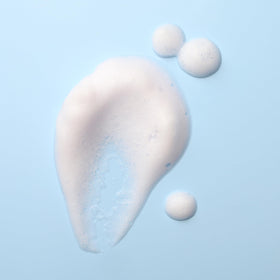 Aunt Jackie's foam in hand demonstrating smooth application and control
