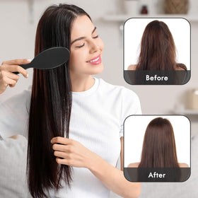 Aussumy brush smoothing curly hair to remove knots while preserving curl shape
