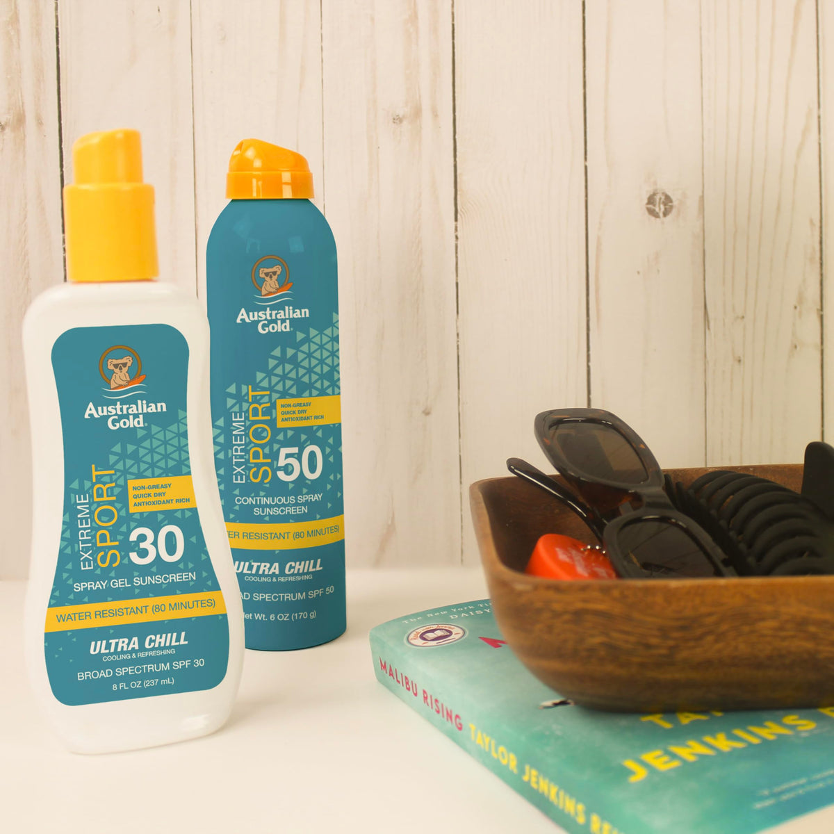 Australian Gold label close-up highlighting Kakadu plum and menthol ingredients for freshness