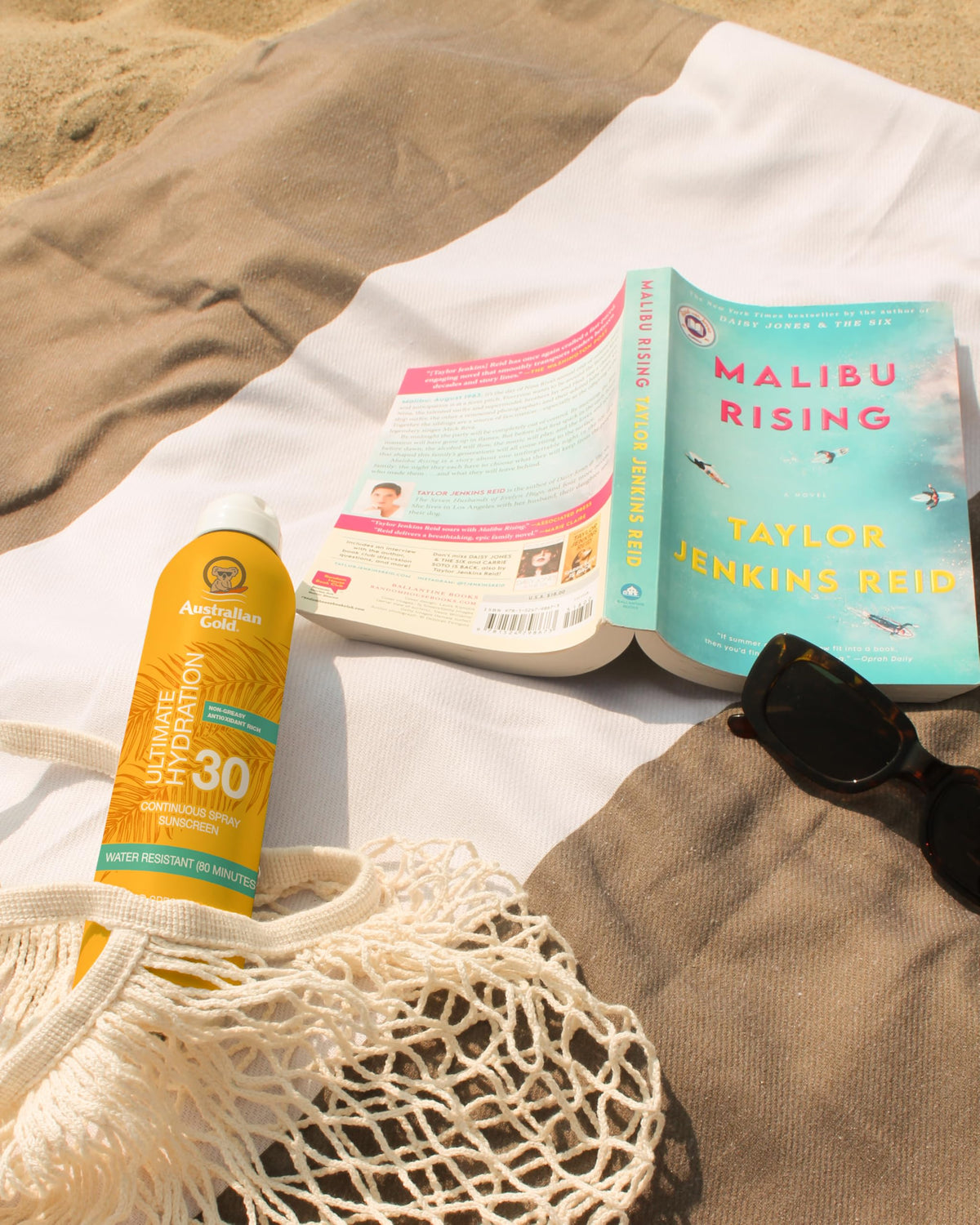 Australian Gold texture on skin absorbing quickly for a non-greasy finish