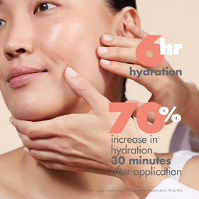 Avène cleansing milk removing makeup on model, demonstrates soothing effective removal
