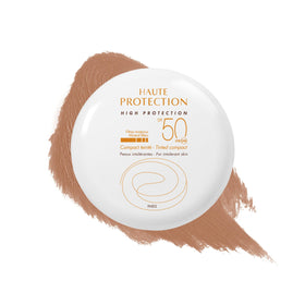 Avène compact front packaging showing SPF 50 and matte finish benefits