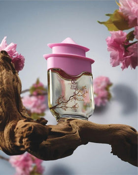 AVON watery top notes visual suggesting bright aquatic opening benefit