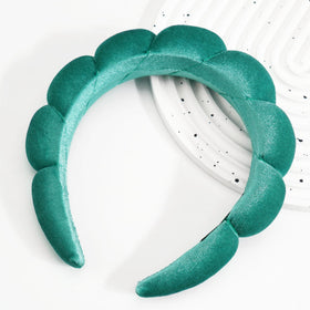 Ayesha headband seam and edge detail preventing ear pinching